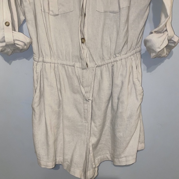 A&F Linen Romper - Picture 2 of 3